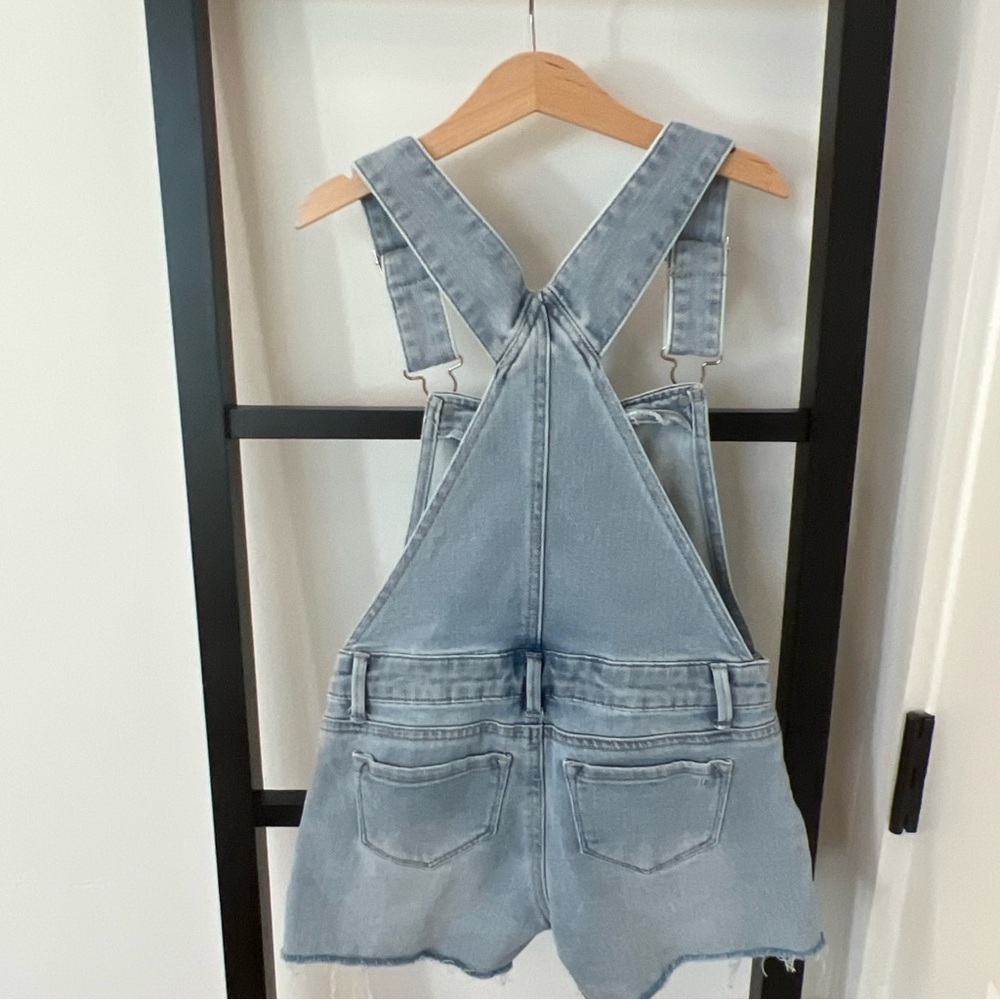 Girls denim overall shorts lot 7/8 - Picture 9 of 9